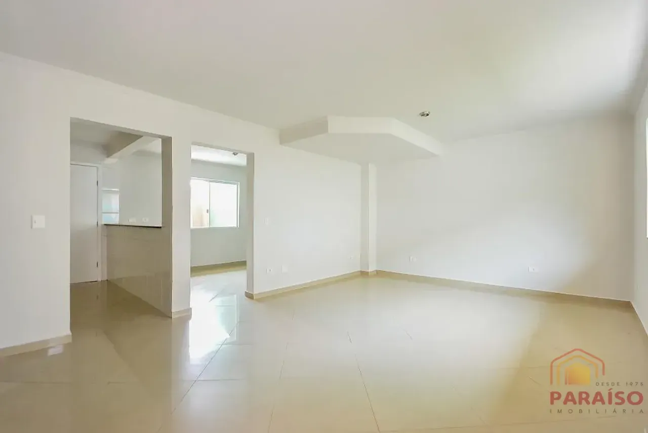 House with 3 bedrooms, balcony and 3 parking spaces — photo 5