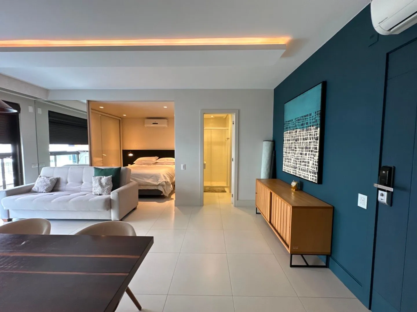 Estudio amueblado con 1 dormitorio y balcón acristalado — photo 21