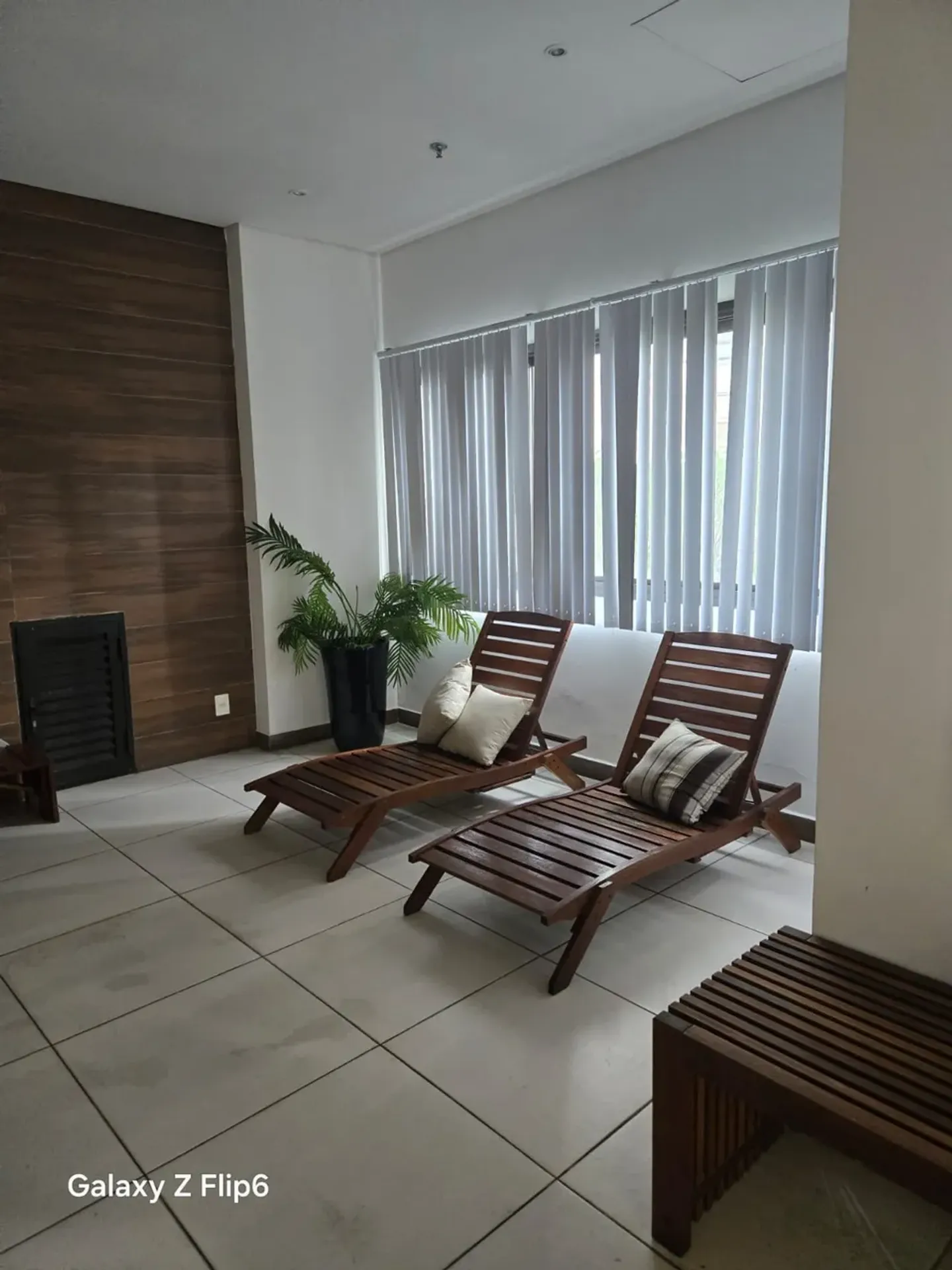 One-bedroom apartment in a building with a sauna — photo 11