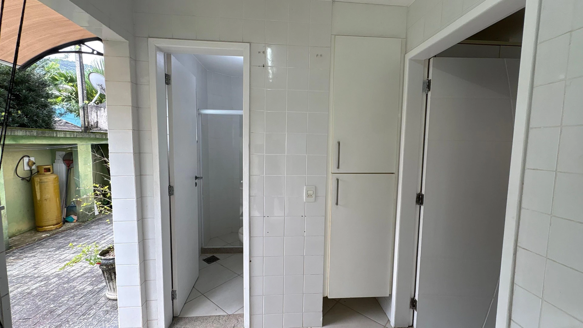 House, 188 m², with a jacuzzi — photo 49