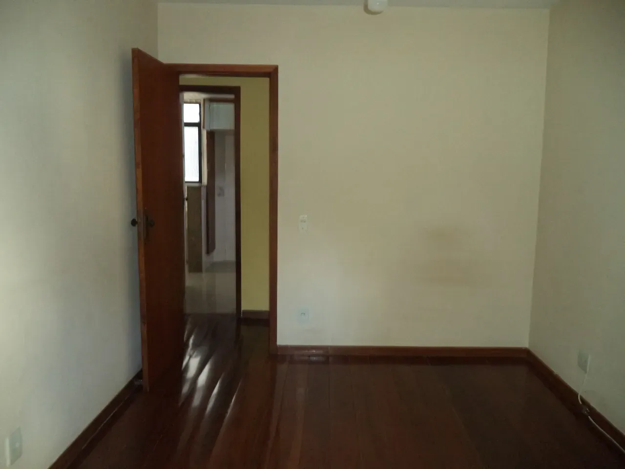 93 m² apartment with 2 bedrooms and 3 bathrooms — photo 24