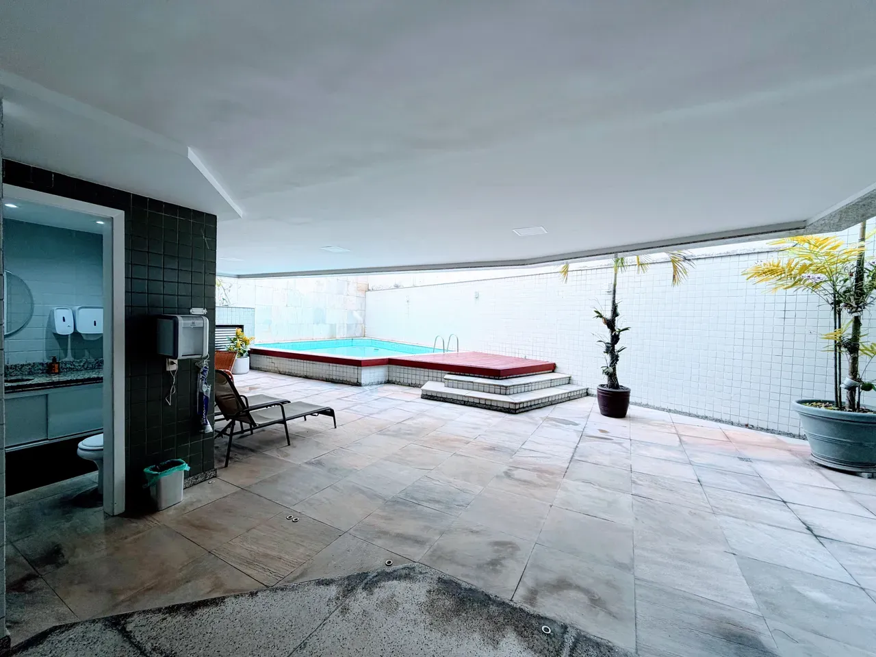 3-bedroom apartment with glass-enclosed balcony and 4 baths — photo 37