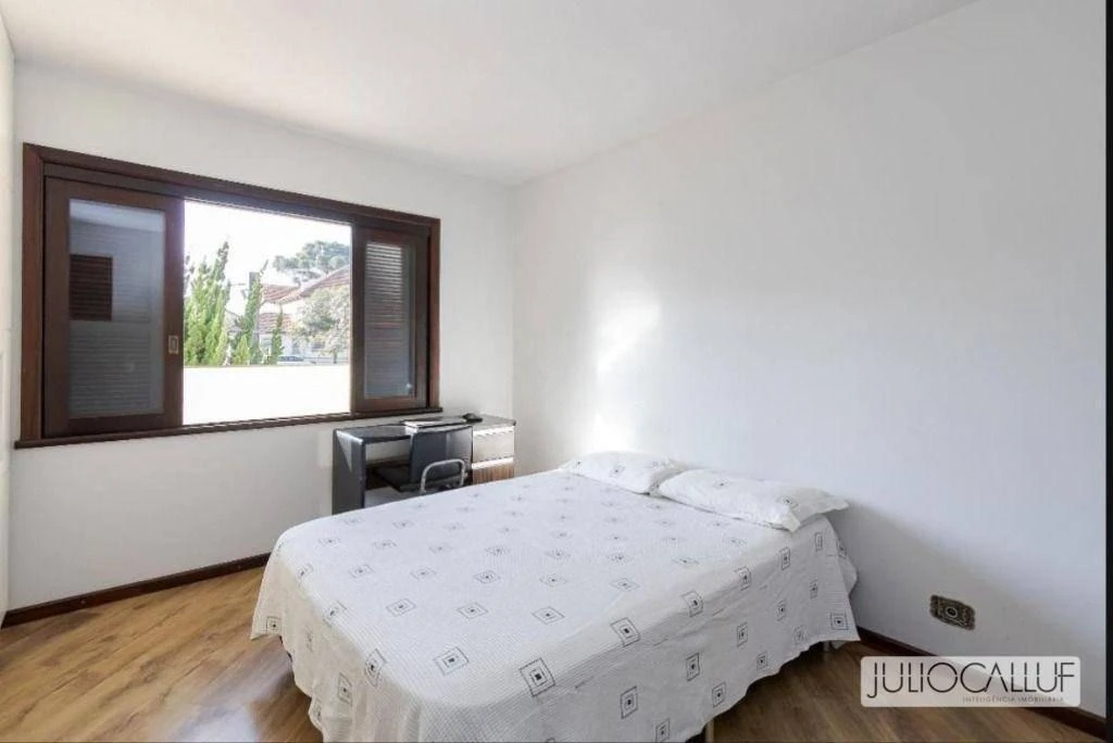 4-bedroom house with a washing machine in Curitiba — photo 13