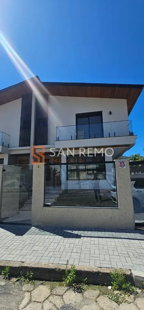 House, 158 m², with a glass-enclosed balcony — photo 16