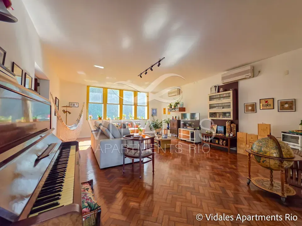 Furnished 715 m² apartment with 4 en-suite bedrooms — photo 7