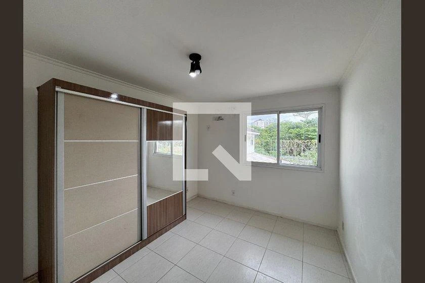 226 m² apartment with 4 bedrooms and a balcony grill — photo 35