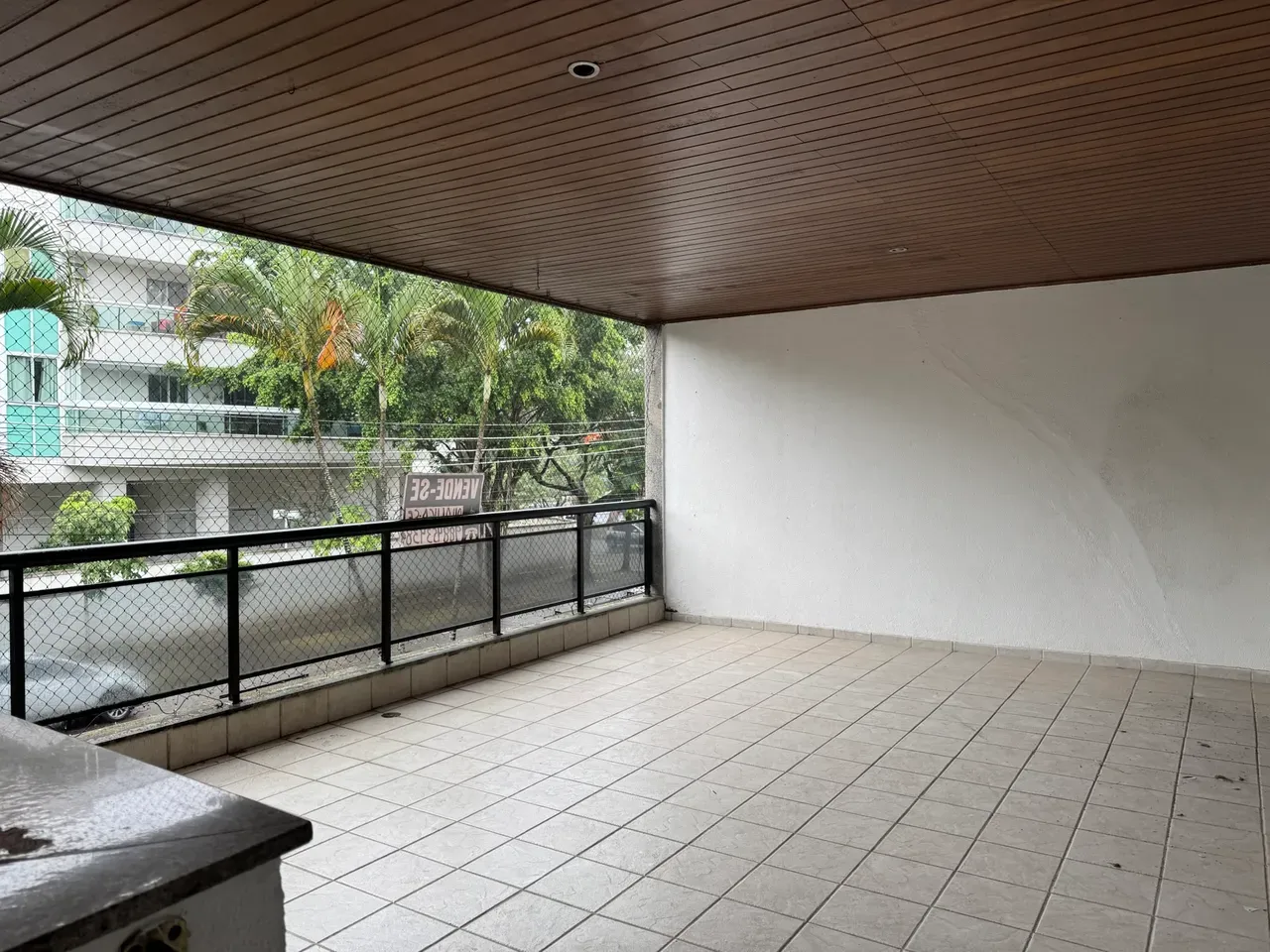 98 m² apartment with 2 bedrooms and private garden — photo 16