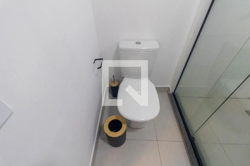Furnished studio, 21 m², with floor-to-ceiling windows — photo 14