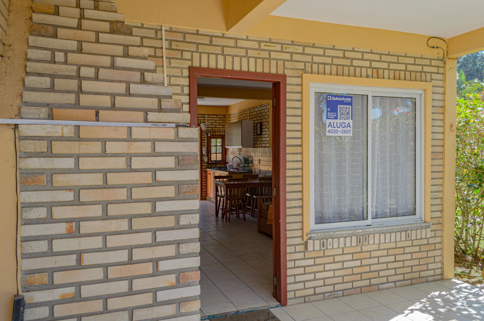 2-bedroom house with a garden in Florianópolis — photo 26