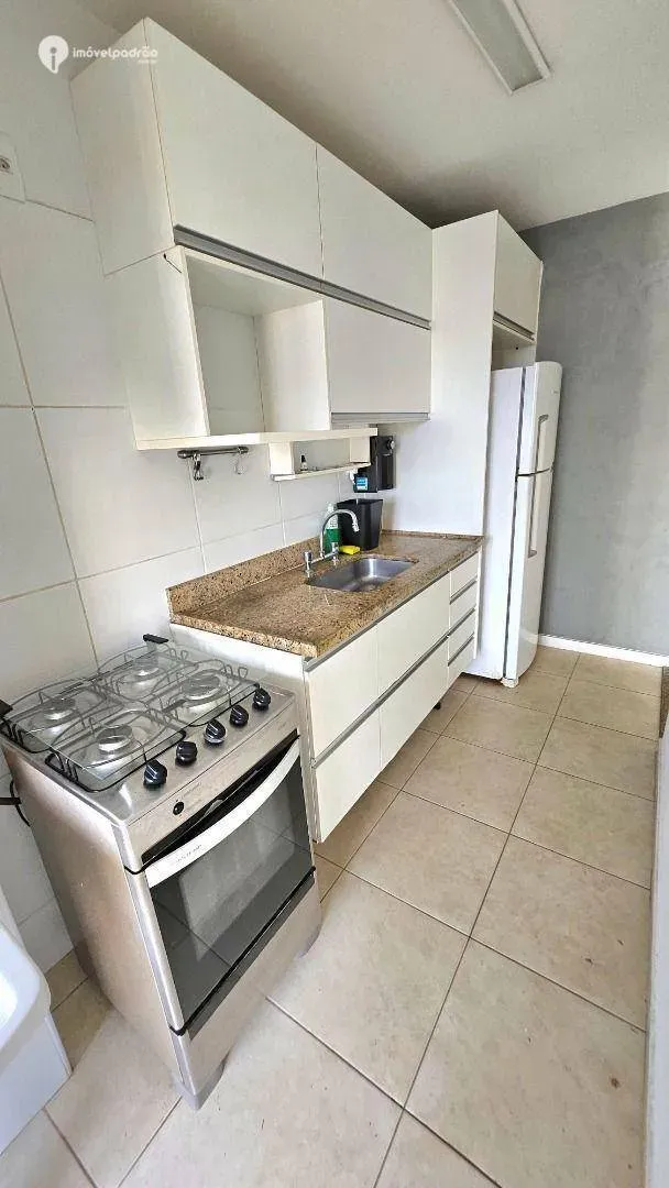 Furnished 2-bedroom apartment with enclosed balcony — photo 18
