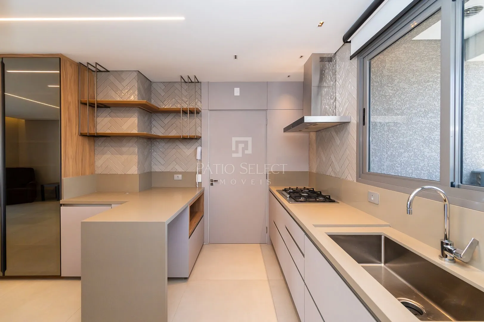 220 m² apartment with 3 en-suite bedrooms and 2 parking — photo 26