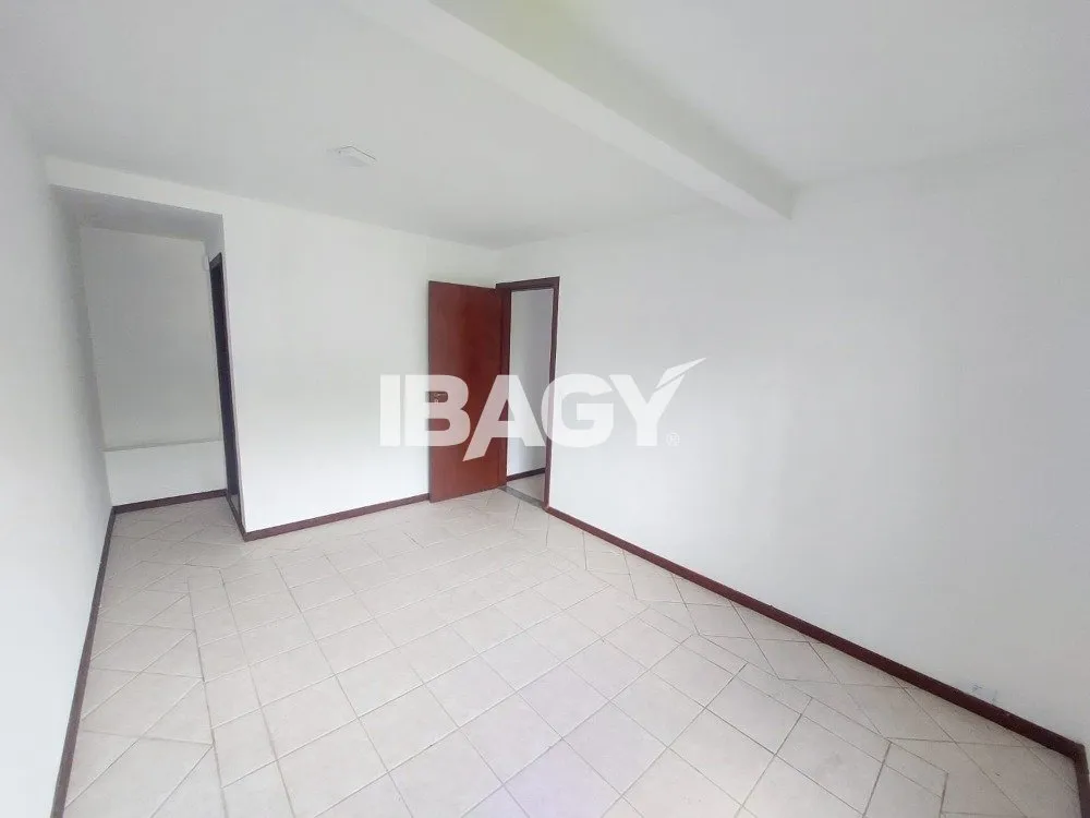 House for rent with 6 bedrooms, 5 suites and 7 bathrooms — photo 28