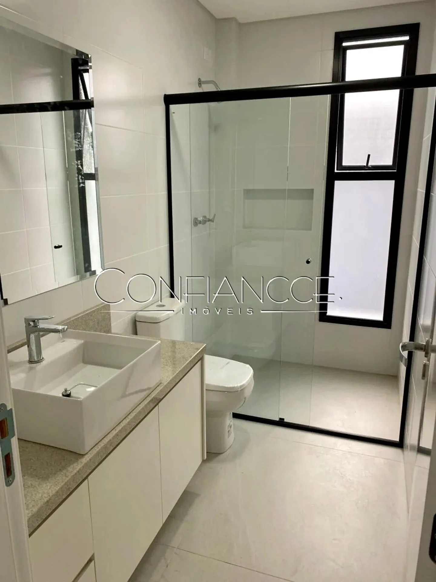 Sobrado em condomínio com 3 suítes e 5 banheiros — photo 6