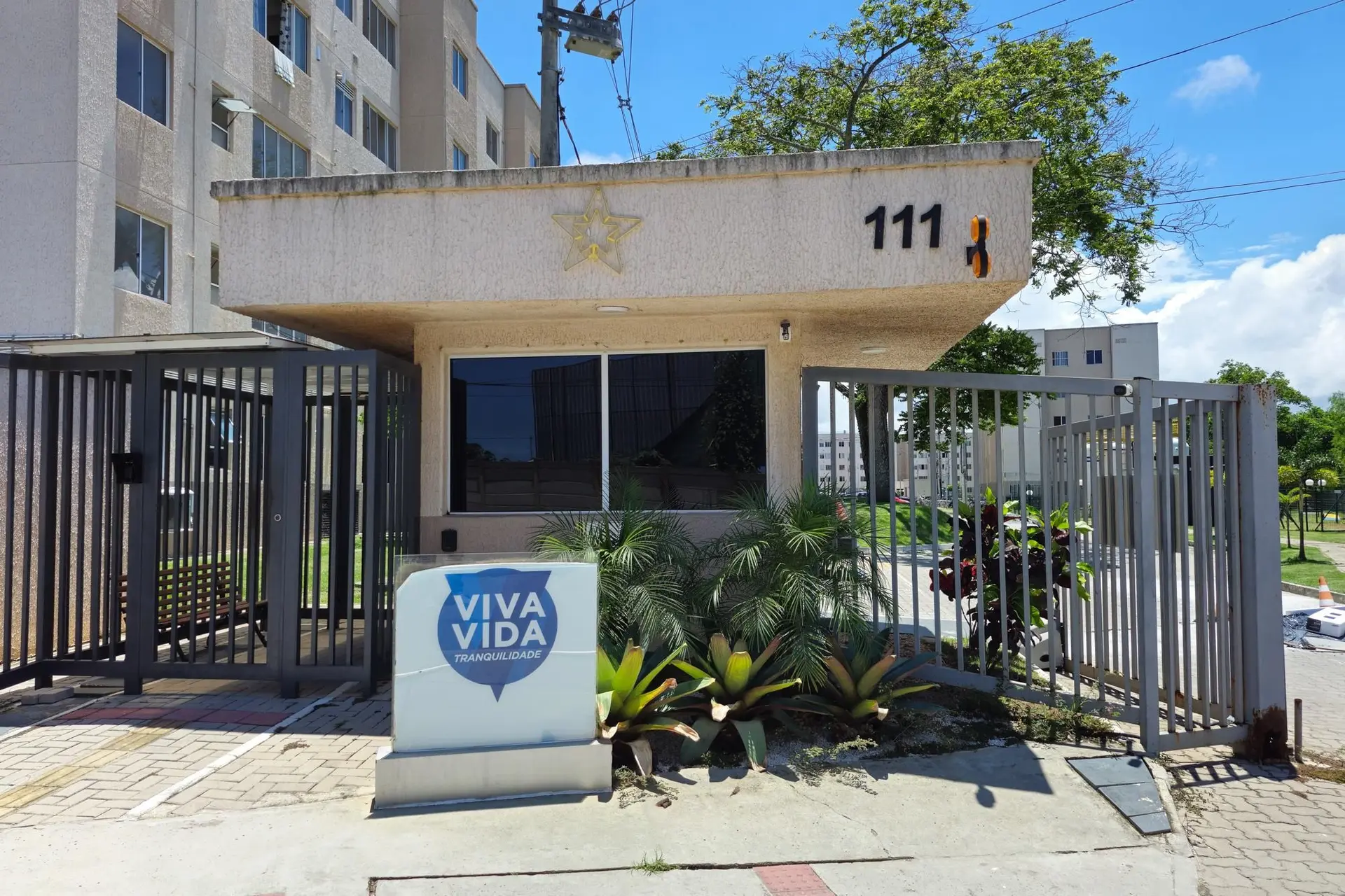 Apartamento com 2 quartos e piscina no condomínio — photo 36