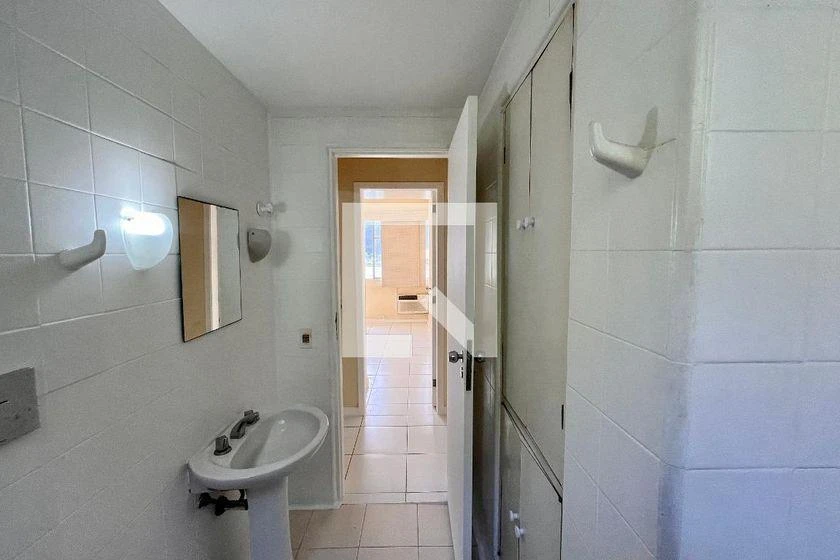 Apartamento de 2 quartos com cozinha fechada — photo 34