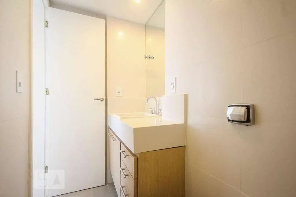 197 m² rental coverage with 2 bedrooms and 3 baths — photo 15