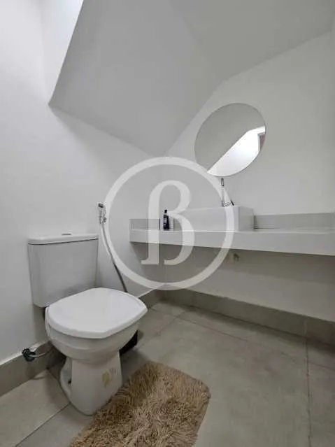 House with 4 bedrooms, 5 bathrooms and open-plan kitchen — photo 11