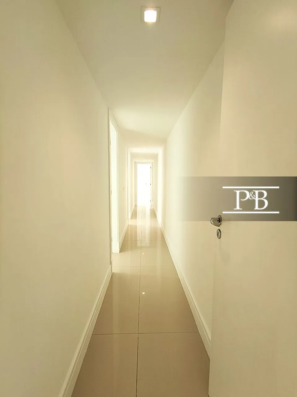 4-bedroom apartment, 289 m² — photo 19