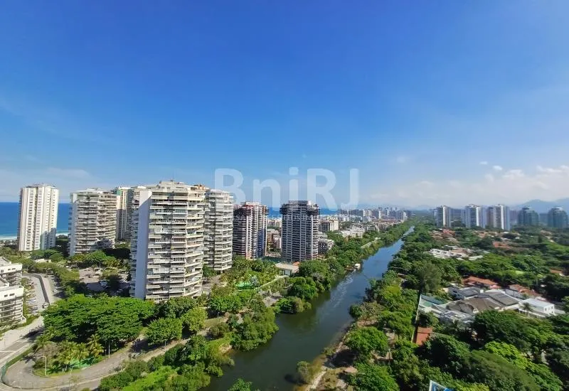 Furnished 179 m² apartment with 3 bedrooms — photo 19