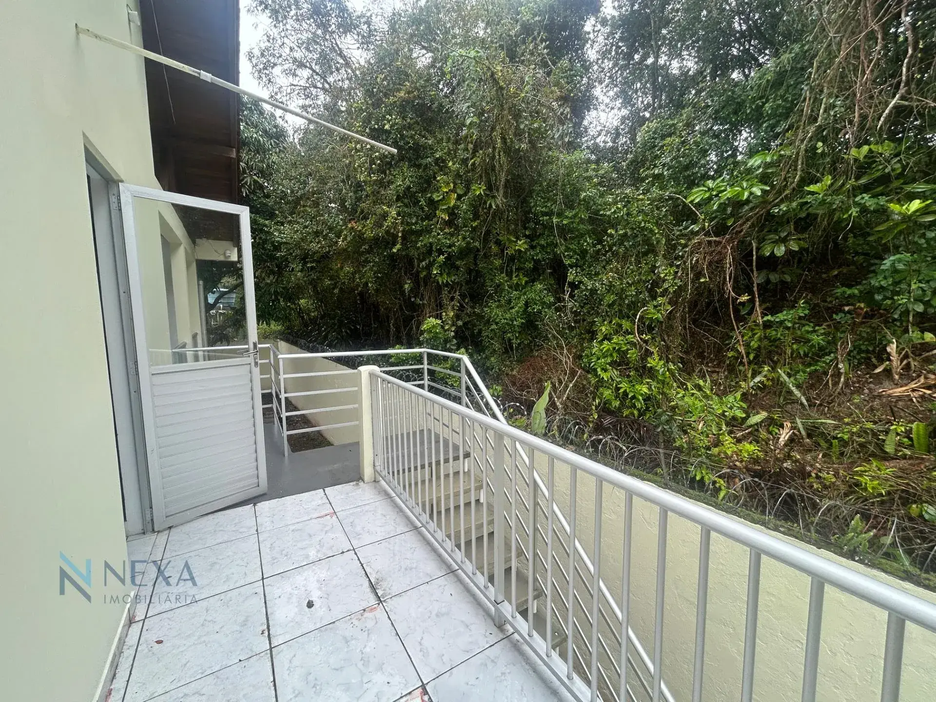 Casa de 150 m² con balcón gourmet y jardín — photo 4