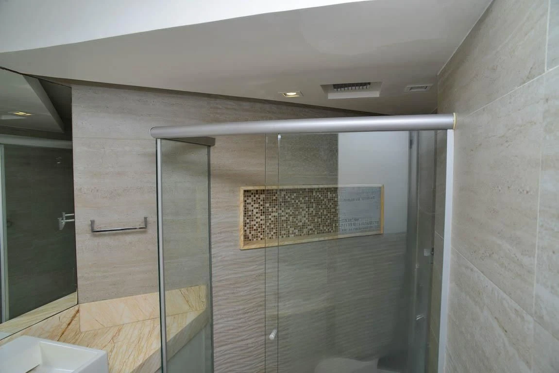 Ванна та 4 спальні: квартира 300 м² — photo 55