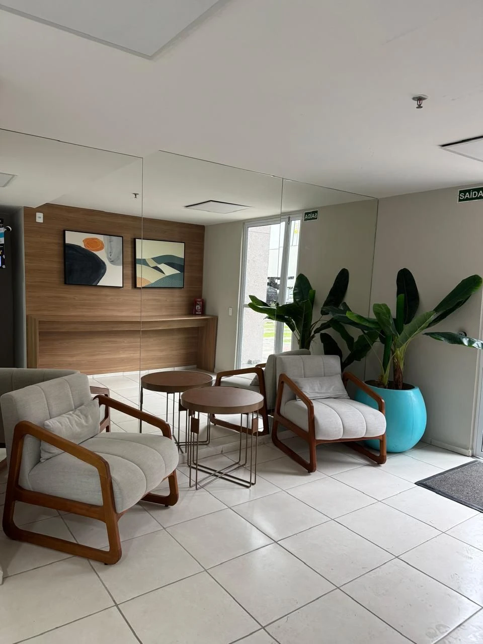 Furnished 2-bedroom apartment with 2 bathrooms — photo 50