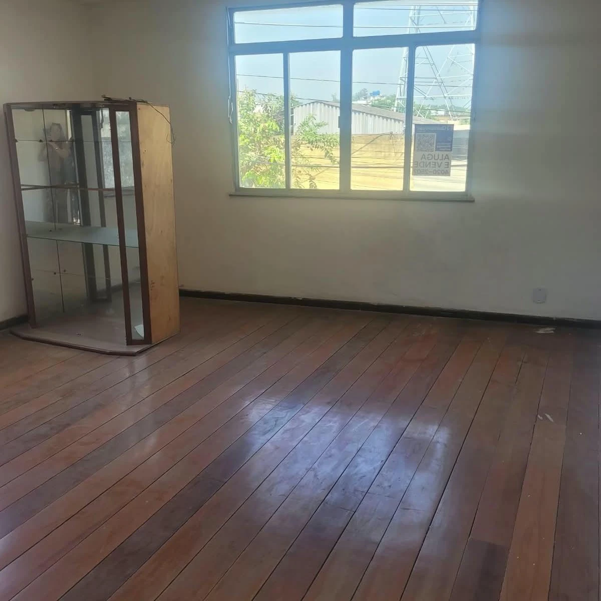 House, 120 m², with wood or laminate floors