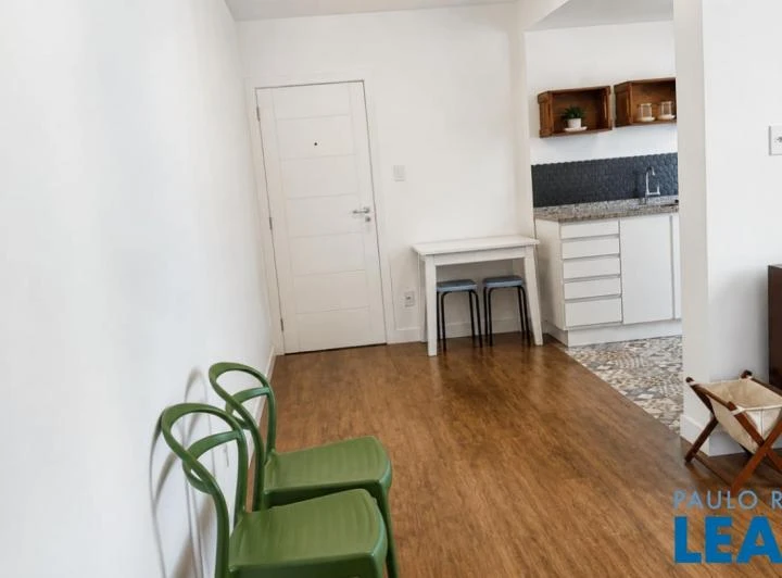 Apartamento amueblado con 55 m², 2 dormitorios y sin parking — photo 7