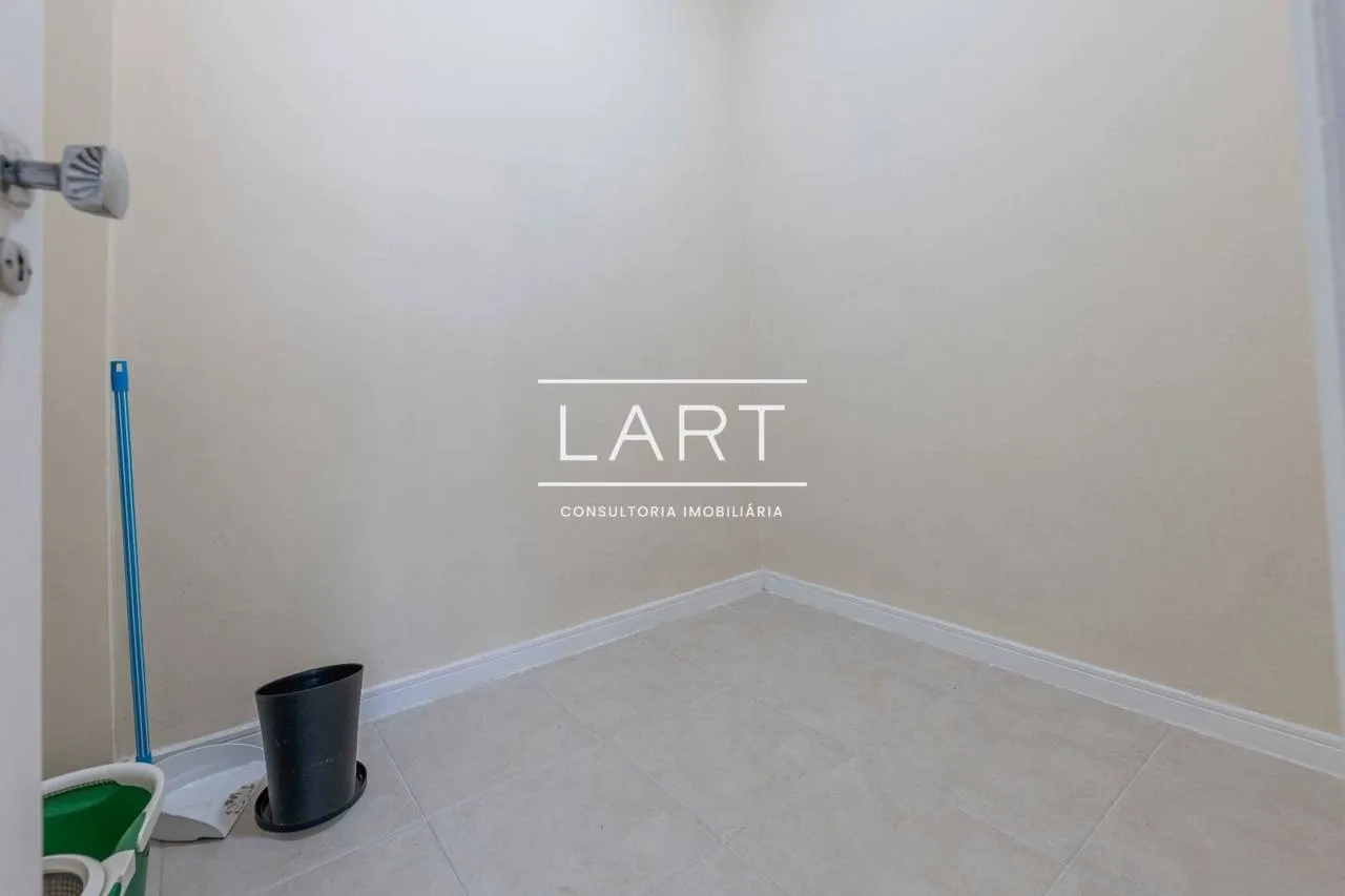 Unfurnished 4-bedroom apartment with 4 bathrooms — photo 28