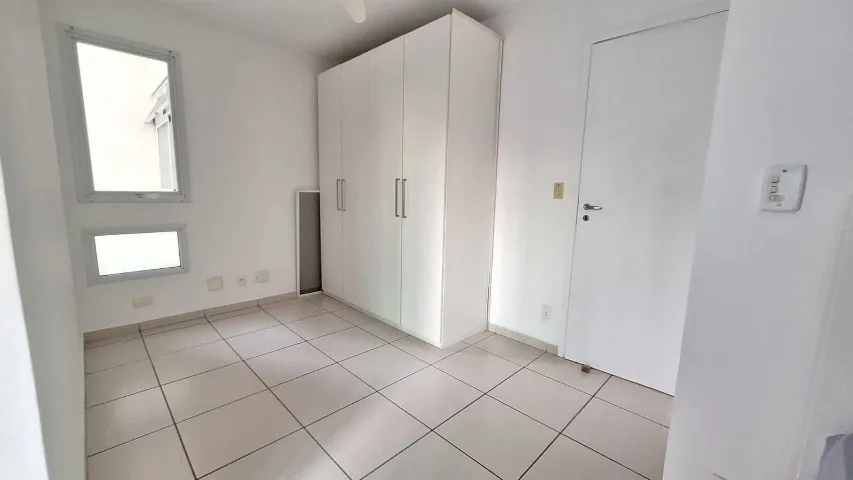 Furnished apartment with 2 bedrooms and 2 bathrooms — photo 17