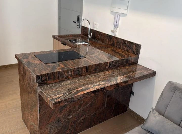 Apartamento de 1 quarto com cozinha aberta e 1 vaga