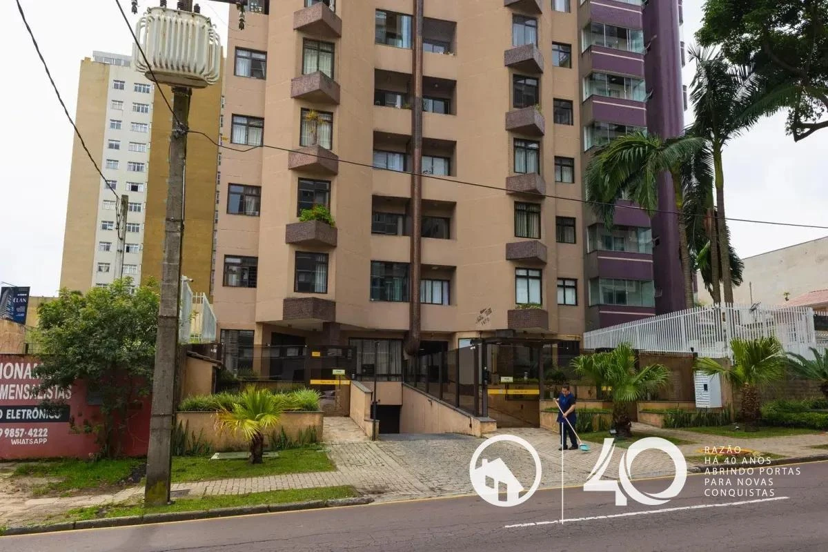 Apartment, 148 m², with a glass-enclosed balcony — photo 32