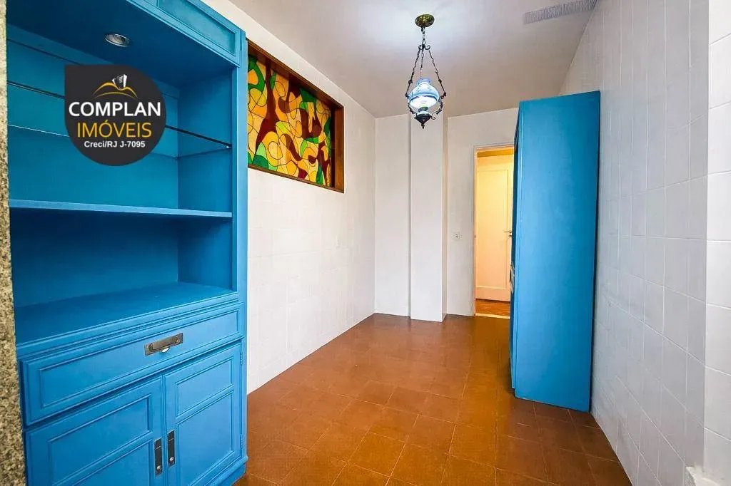 Apartamento com 3 quartos e armários embutidos — photo 30