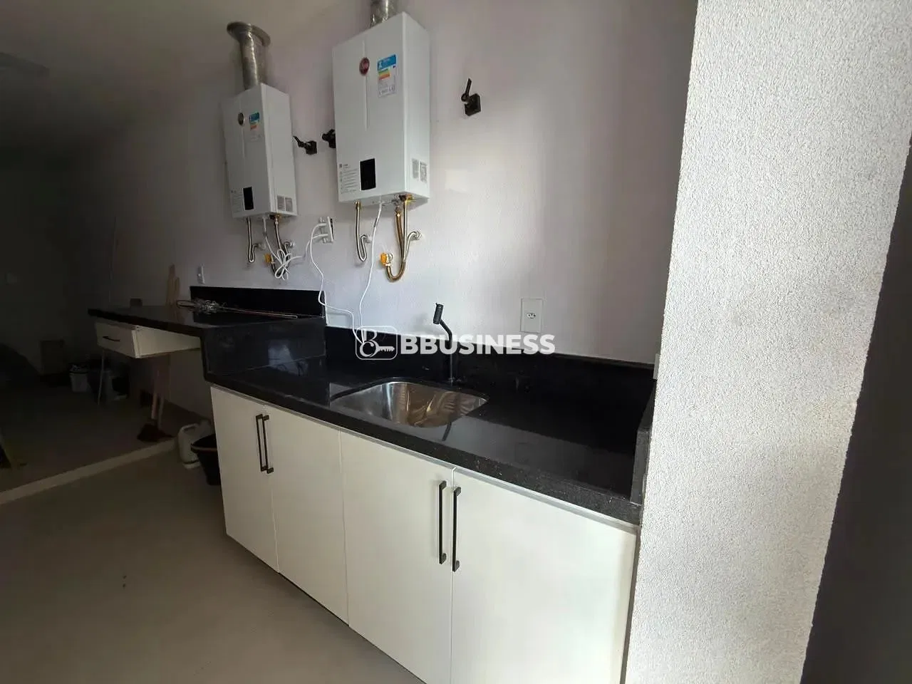 Casa com 3 quartos, 1 suíte e cozinha aberta moderna — photo 10