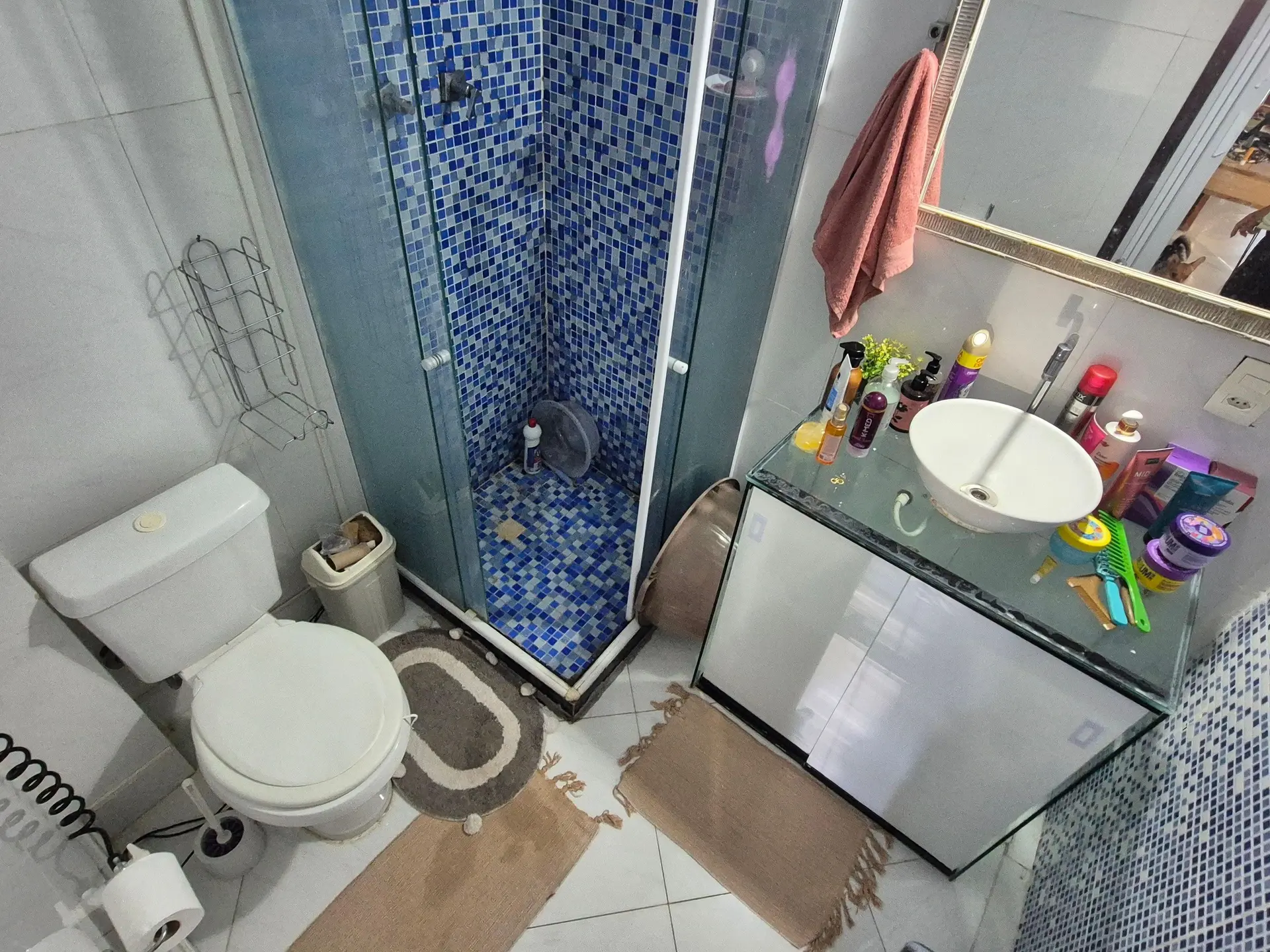Furnished house with 2 bedrooms, 1 en-suite, no parking — photo 14