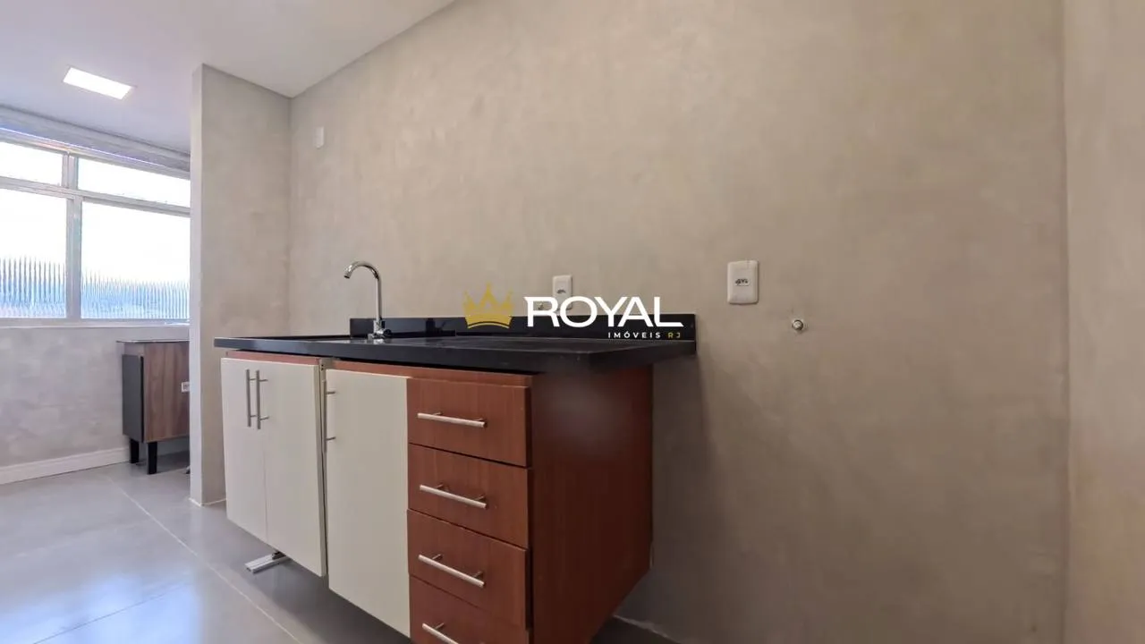 Apartment, 76 m², with wood or laminate floors — photo 13