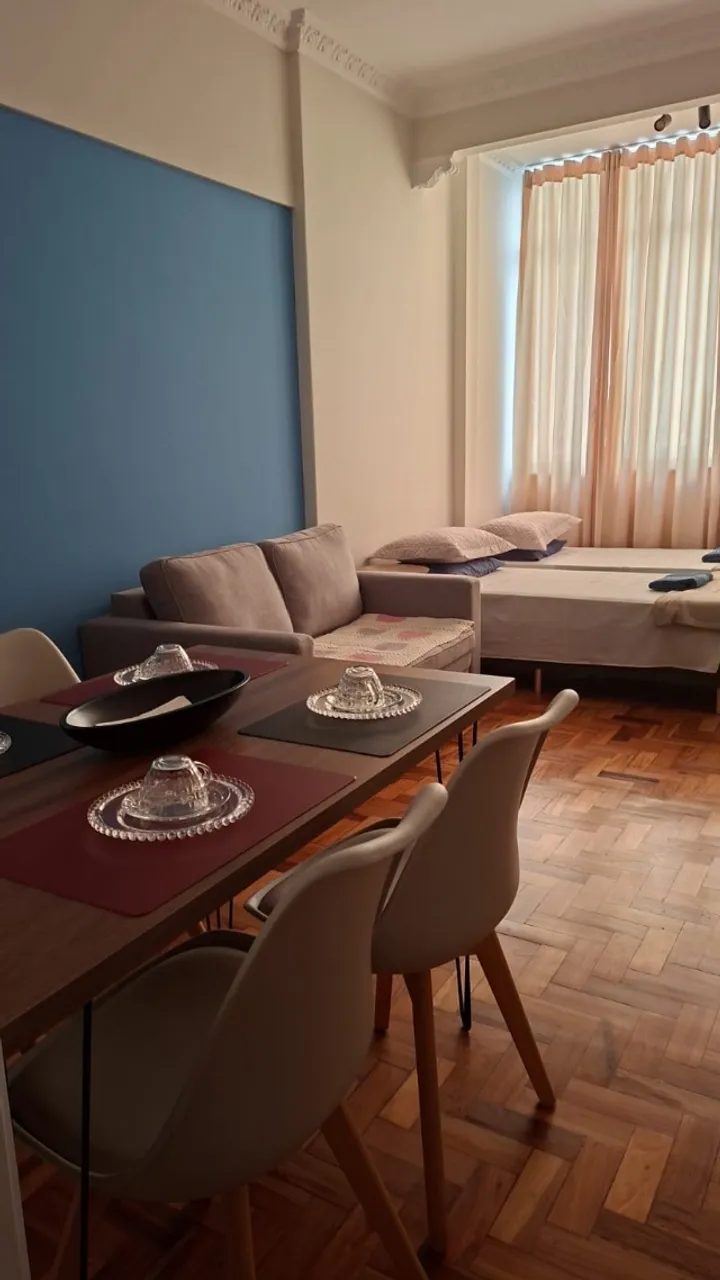 Unfurnished studio kitnet: 1 bedroom and 1 bathroom, no parking