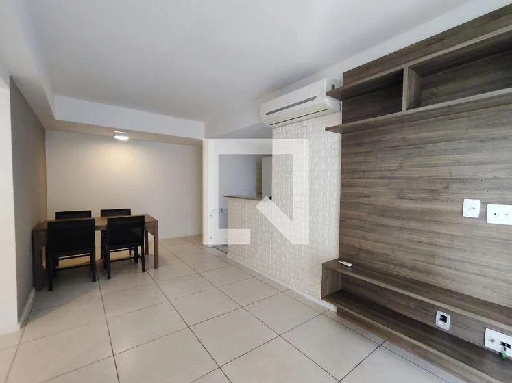 2-bedroom apartment in a building with a gym — photo 23