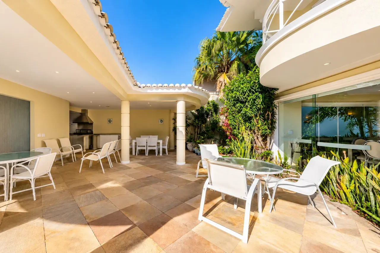 5 quartos e lava-louças: casa de 922 m² — photo 21