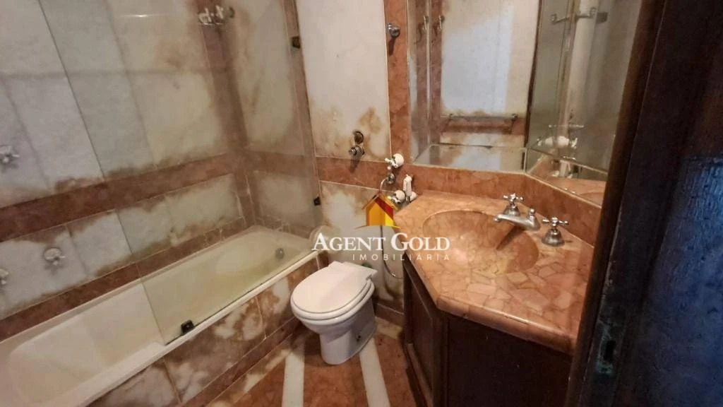 Rental house 700 m² with 5 en-suite bedrooms and 11 baths — photo 36