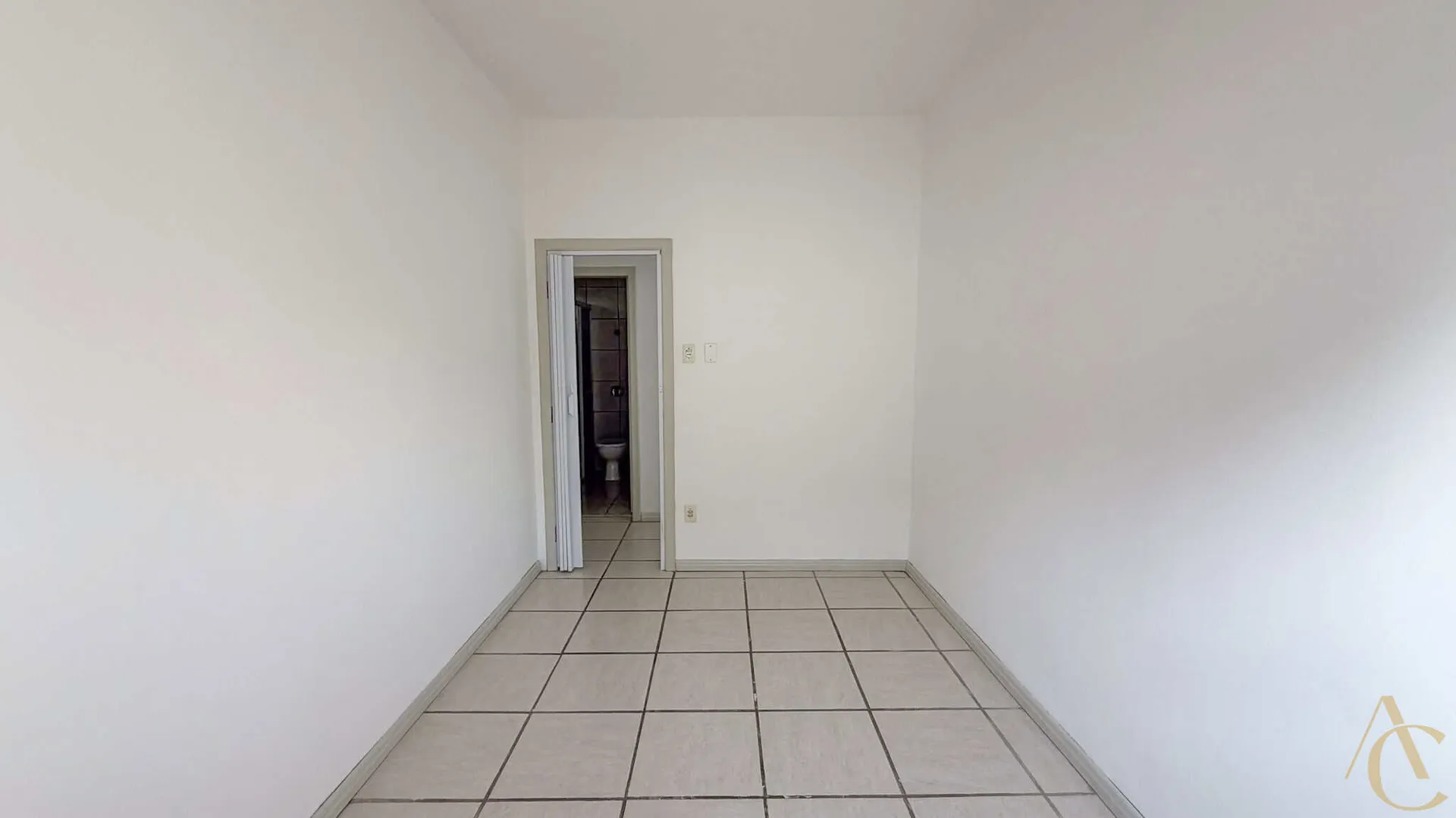 2-bedroom apartment with 1 bath and 50 m² — photo 10