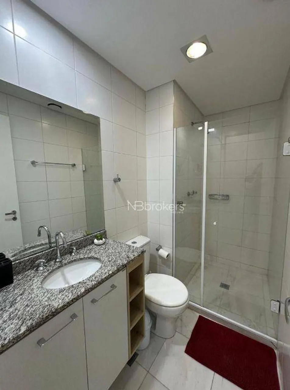 1-bedroom apartment with a private garden space — photo 11