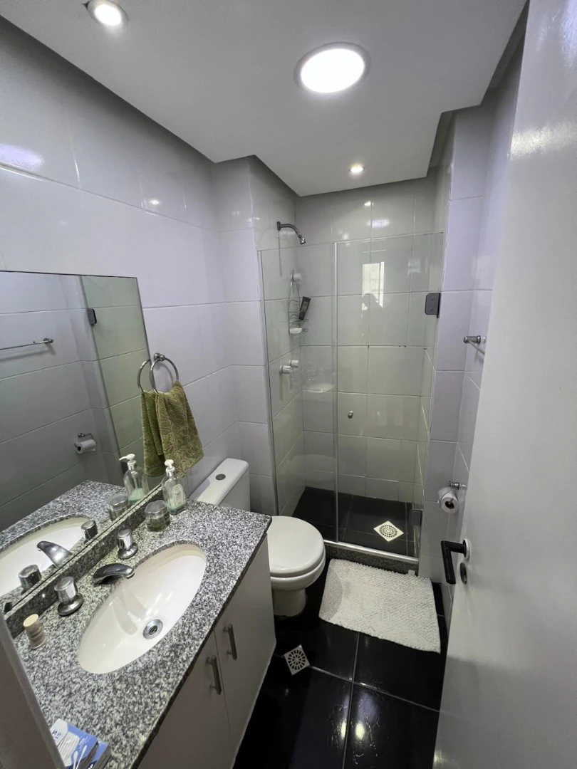 3-bedroom apartment with 3 en-suite baths and 4 total — photo 20
