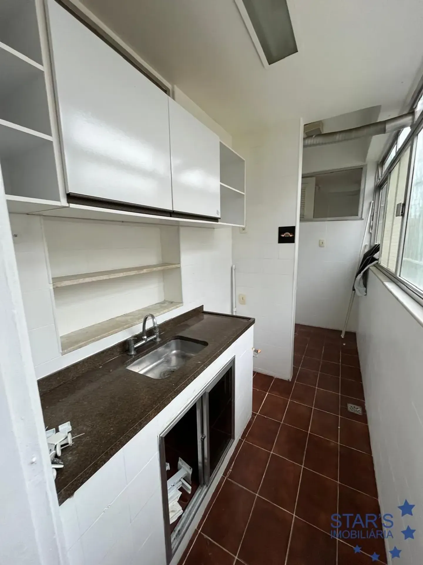 1 quarto e piso de madeira ou laminado: apartamento de 40 m²