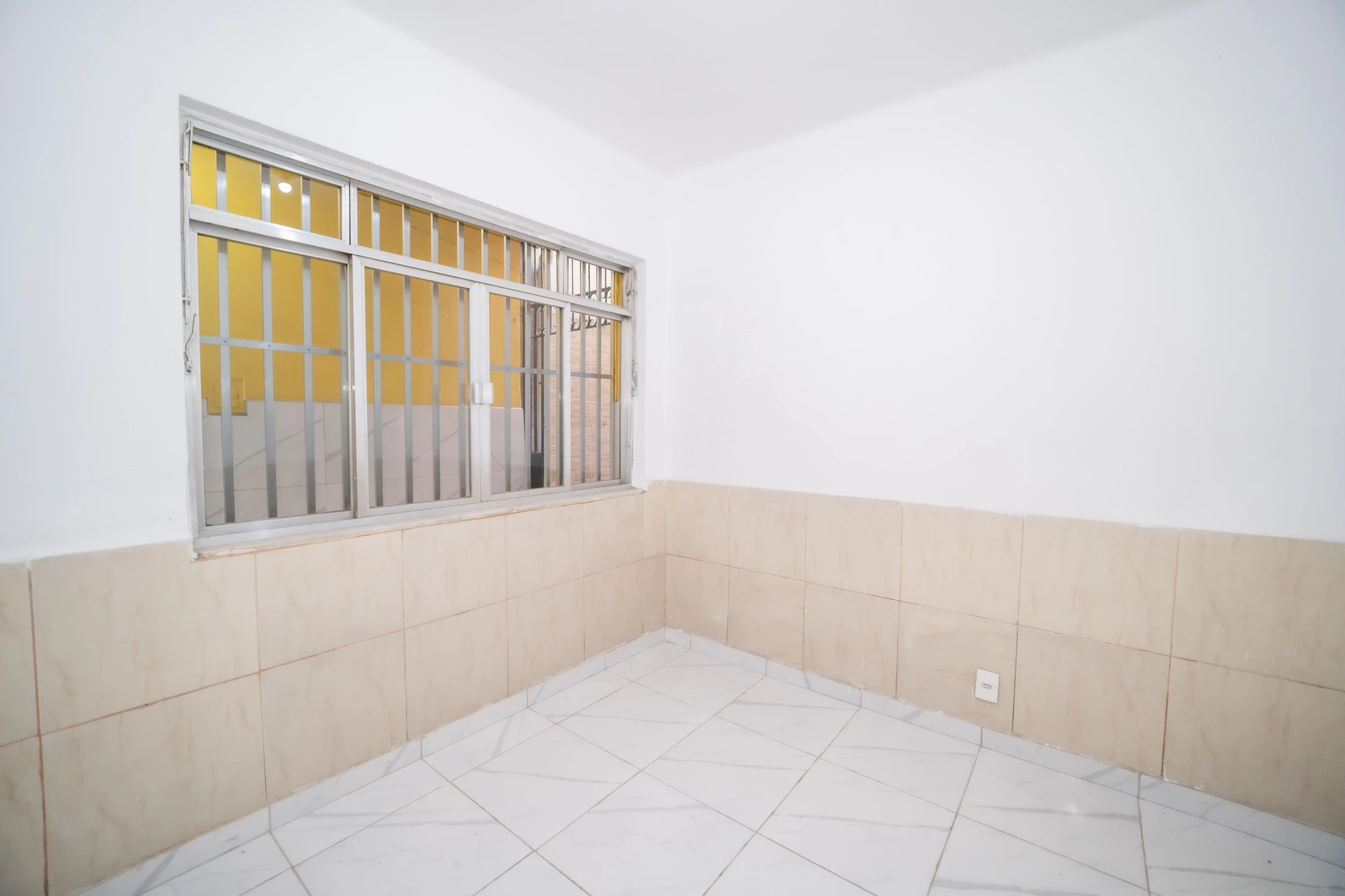 Unfurnished house with 2 bedrooms and separate kitchen — photo 21