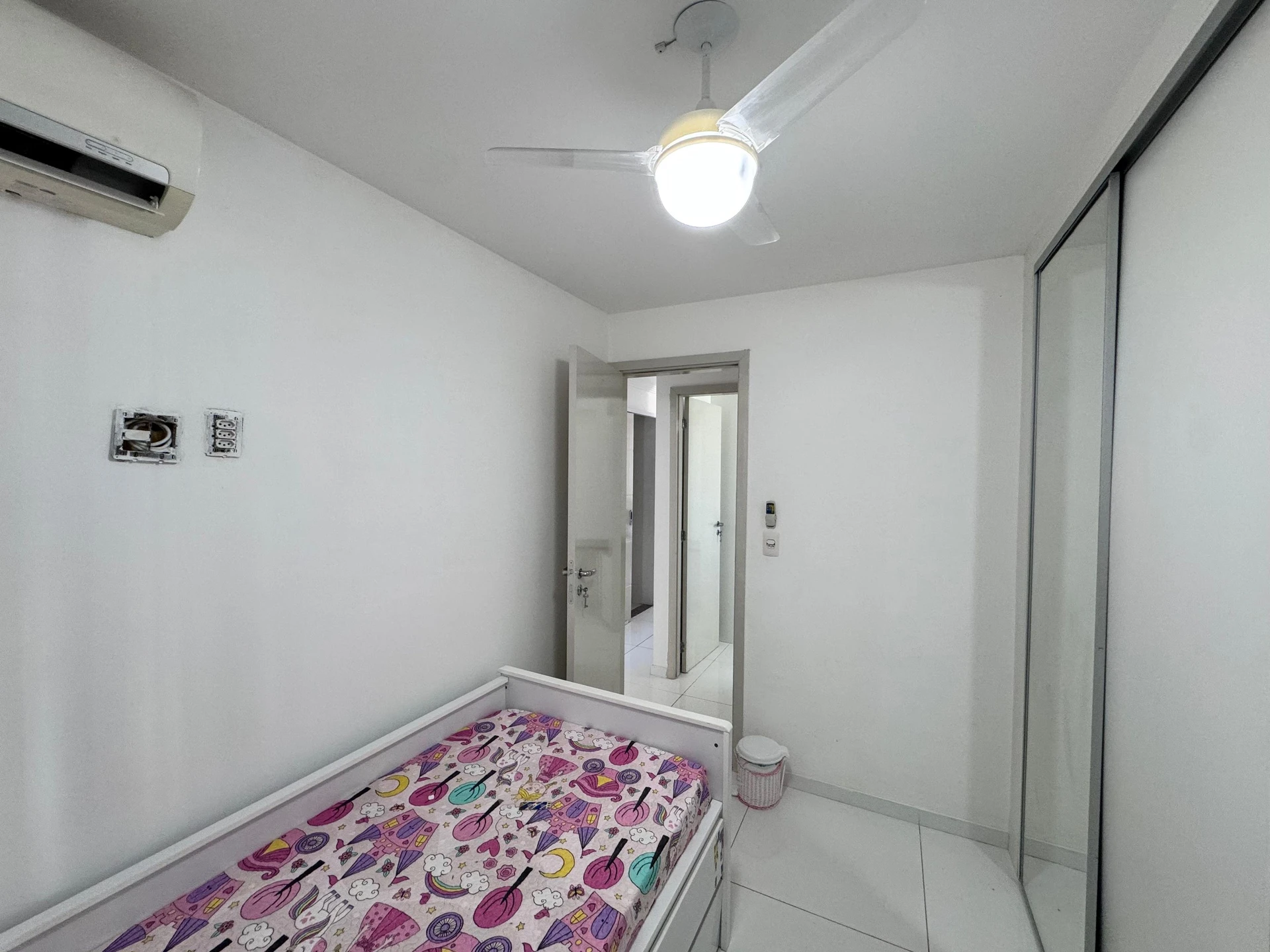 3-bedroom apartment with a grill on the balcony — photo 28