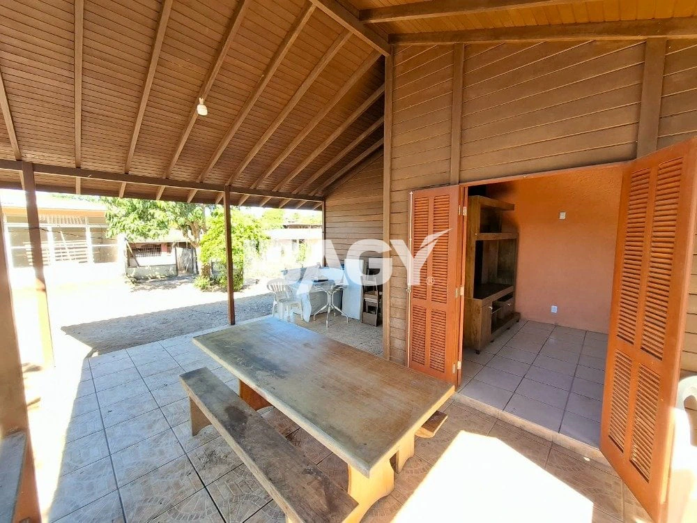 3-bedroom house, 1 with its own bathroom, 120 m²