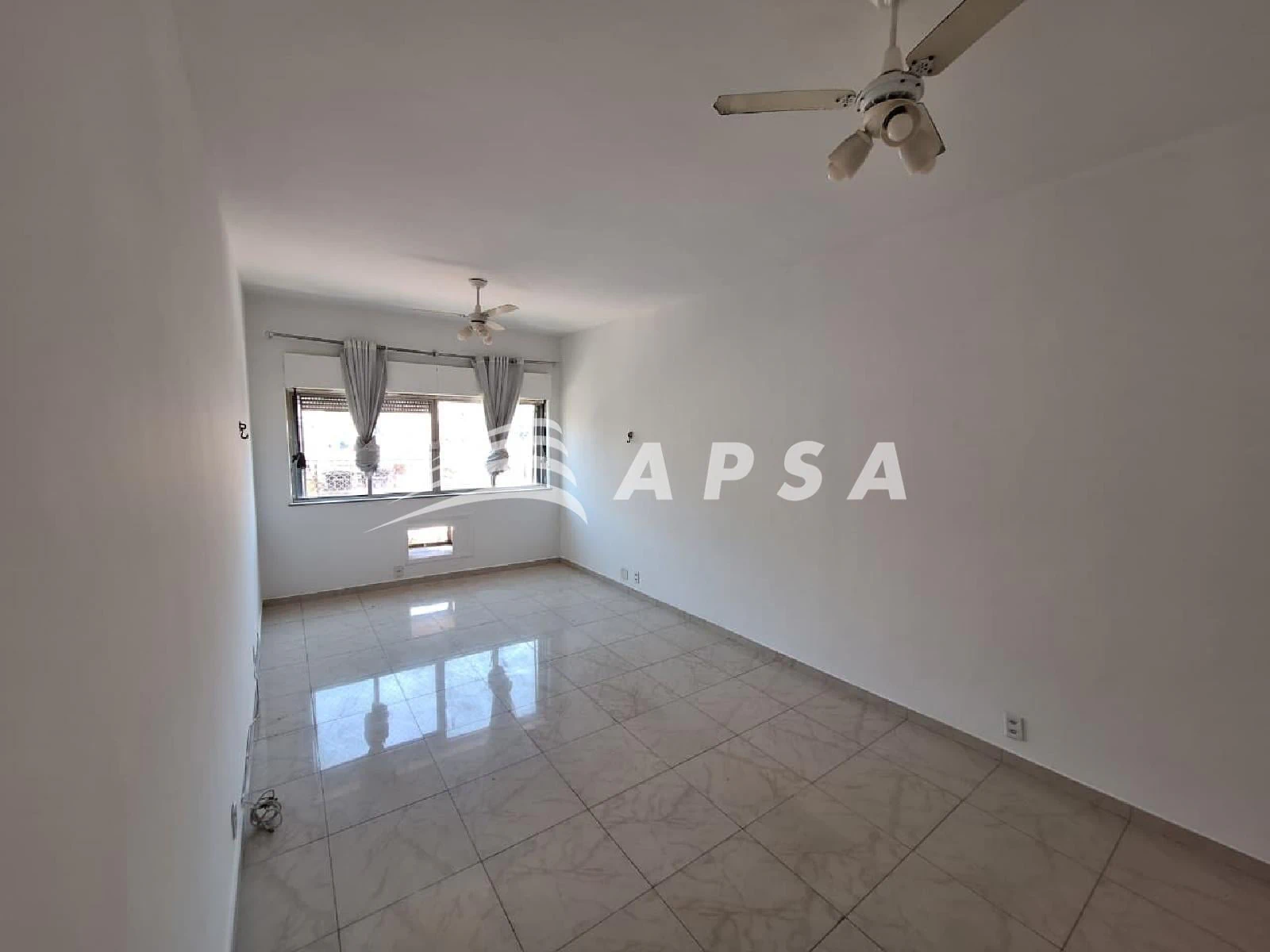Apartamento de 92 m² com 2 quartos e área de lavanderia — photo 7