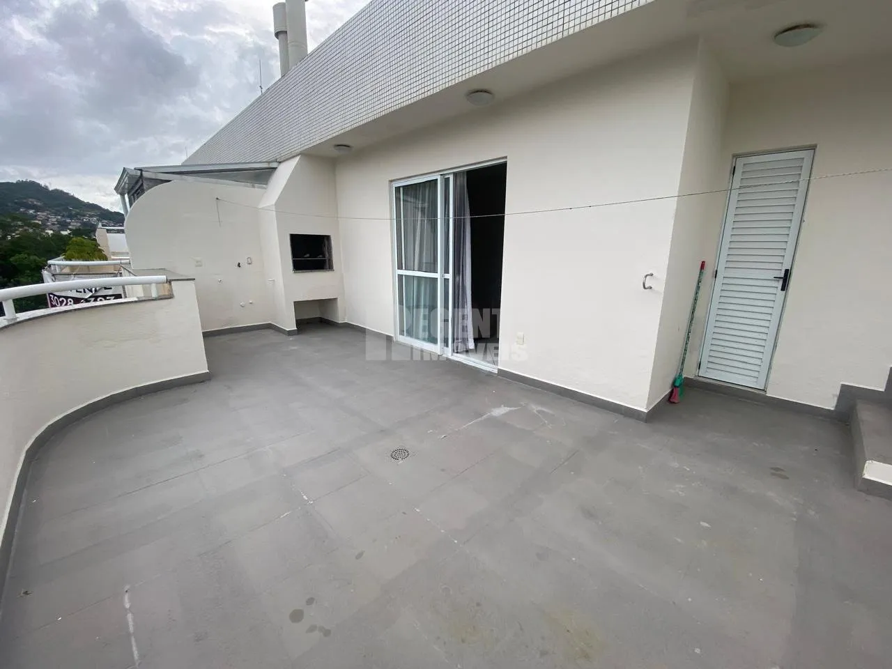 Duplex penthouse with 2 bedrooms, 2 parking spaces — photo 8
