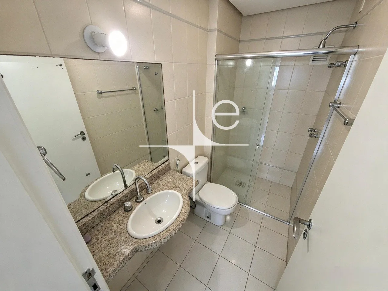 Квартира з 2 спальнями, у будинку є тренажерний зал — photo 4